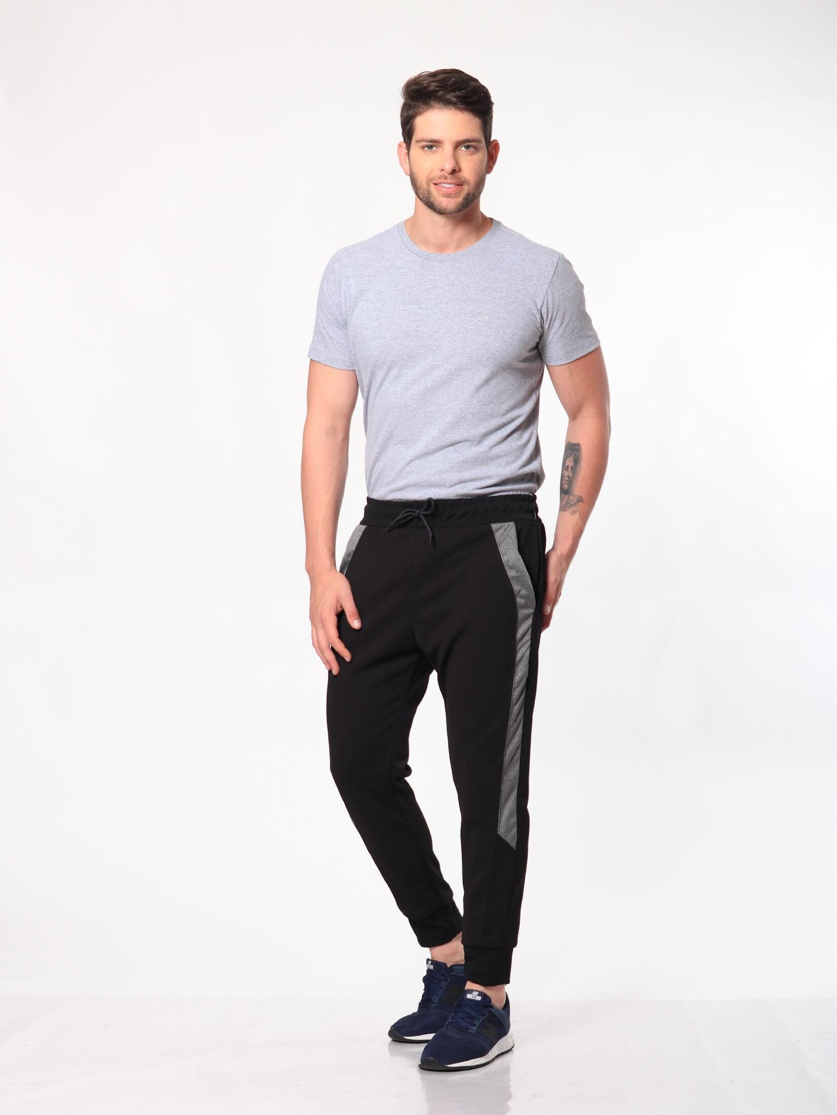 Calça Adulto 16032preta Masculina Jogger Preta 16032