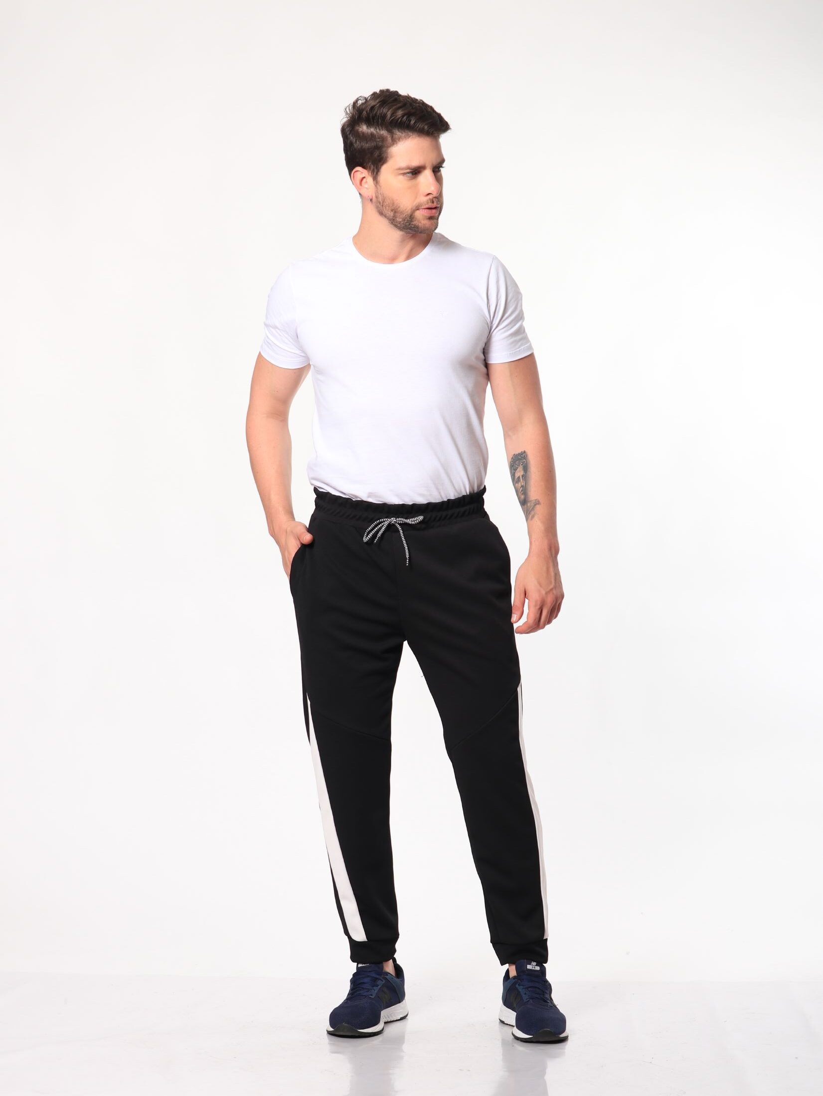 Calça Adulto 16033preta Masculina Jogger Preta Com Faixa Branca 16033